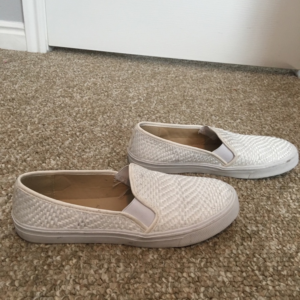 DV white slip-on sneakers